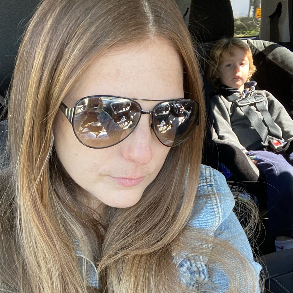 Meet your Posher, Perri